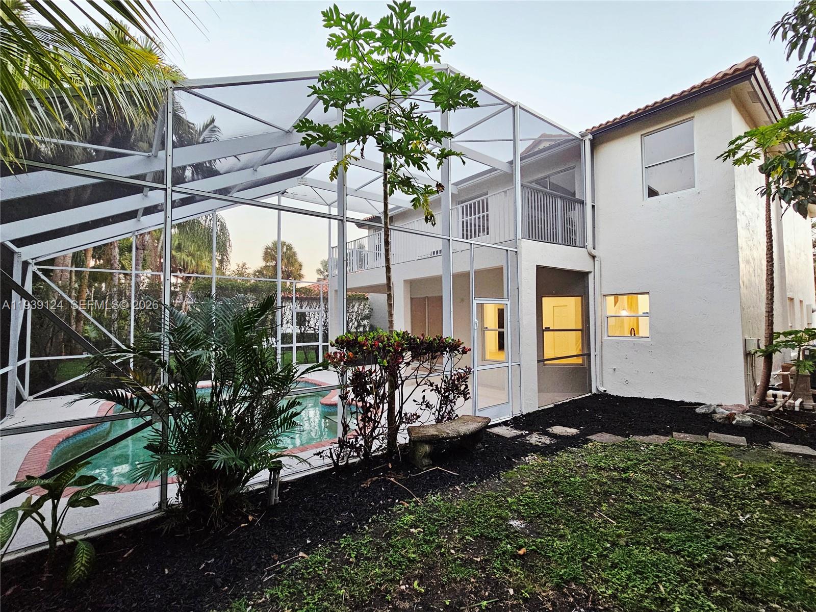 GROVE PLACE - Residential