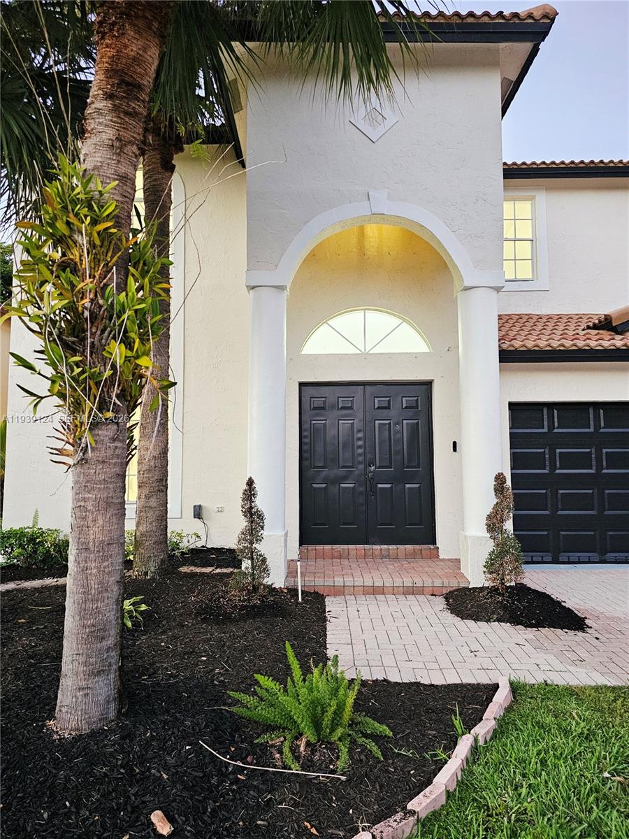 GROVE PLACE - Residential
