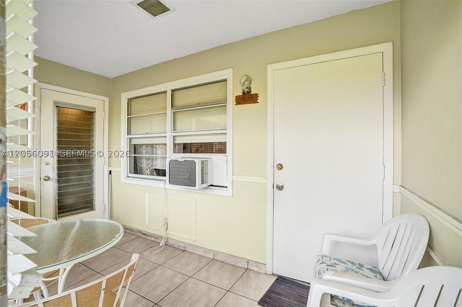 BEVERLY HILLS CONDO NUMBE - Residential