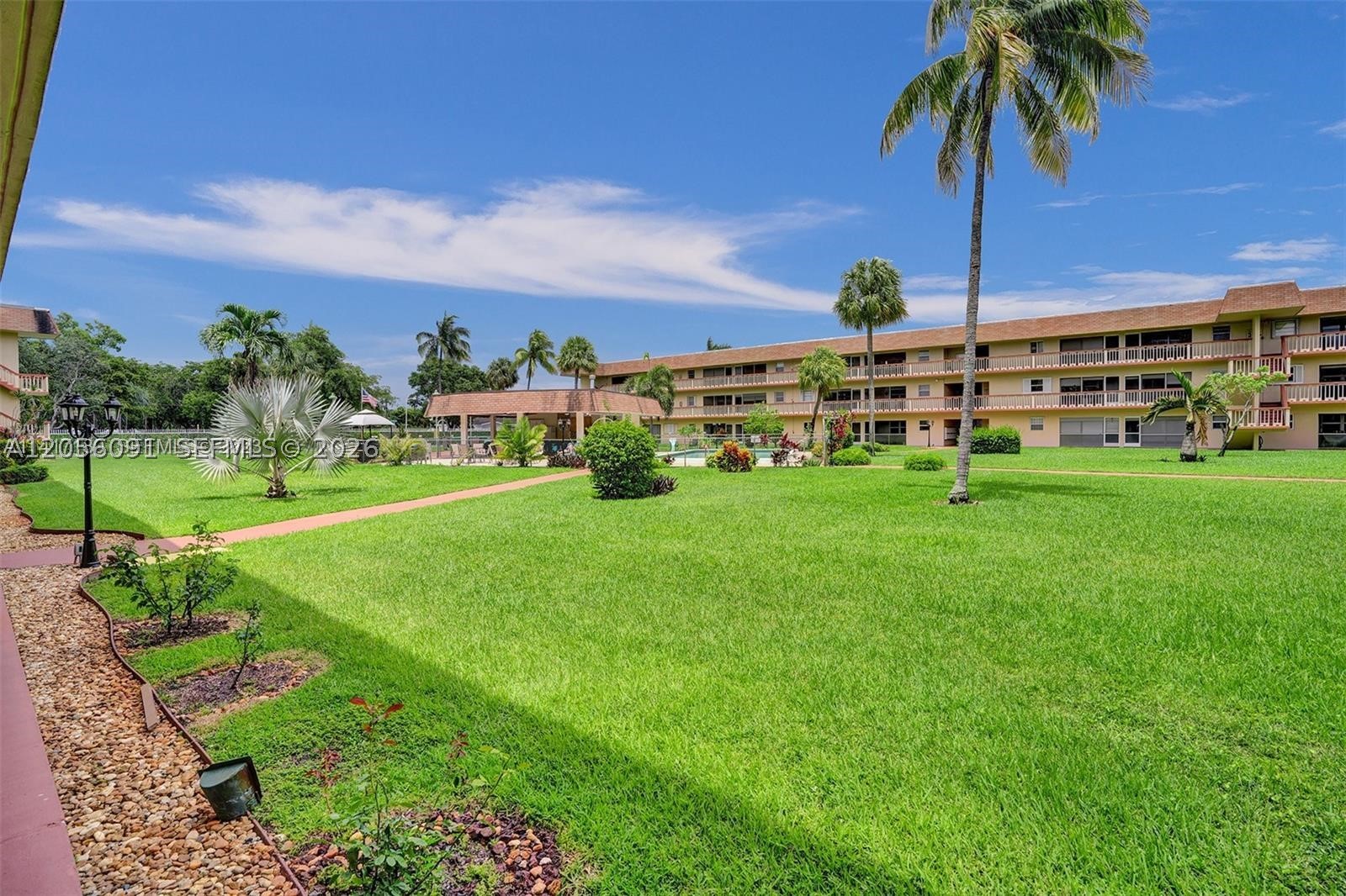 BEVERLY HILLS CONDO NUMBE - Residential