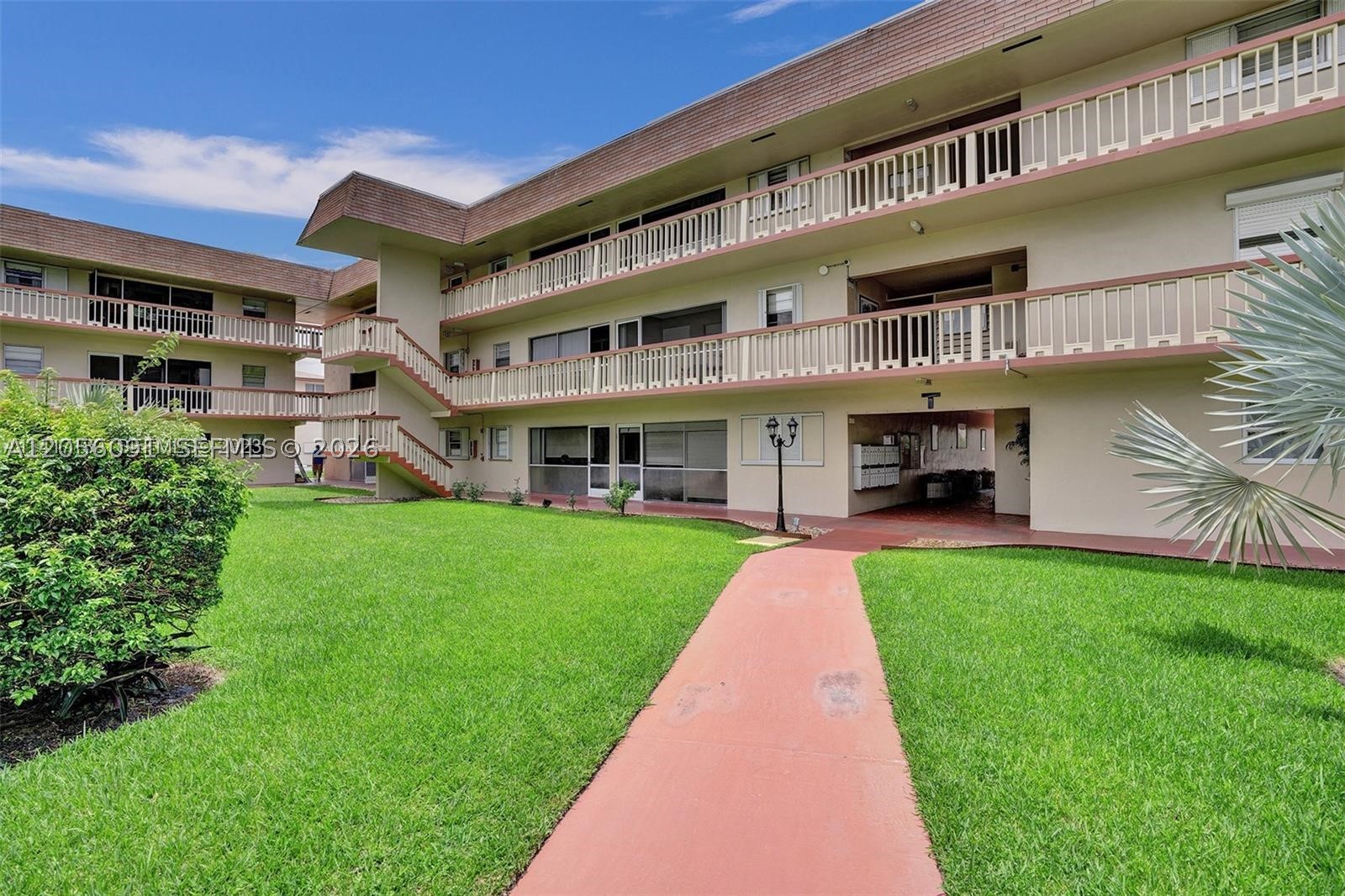 BEVERLY HILLS CONDO NUMBE - Residential