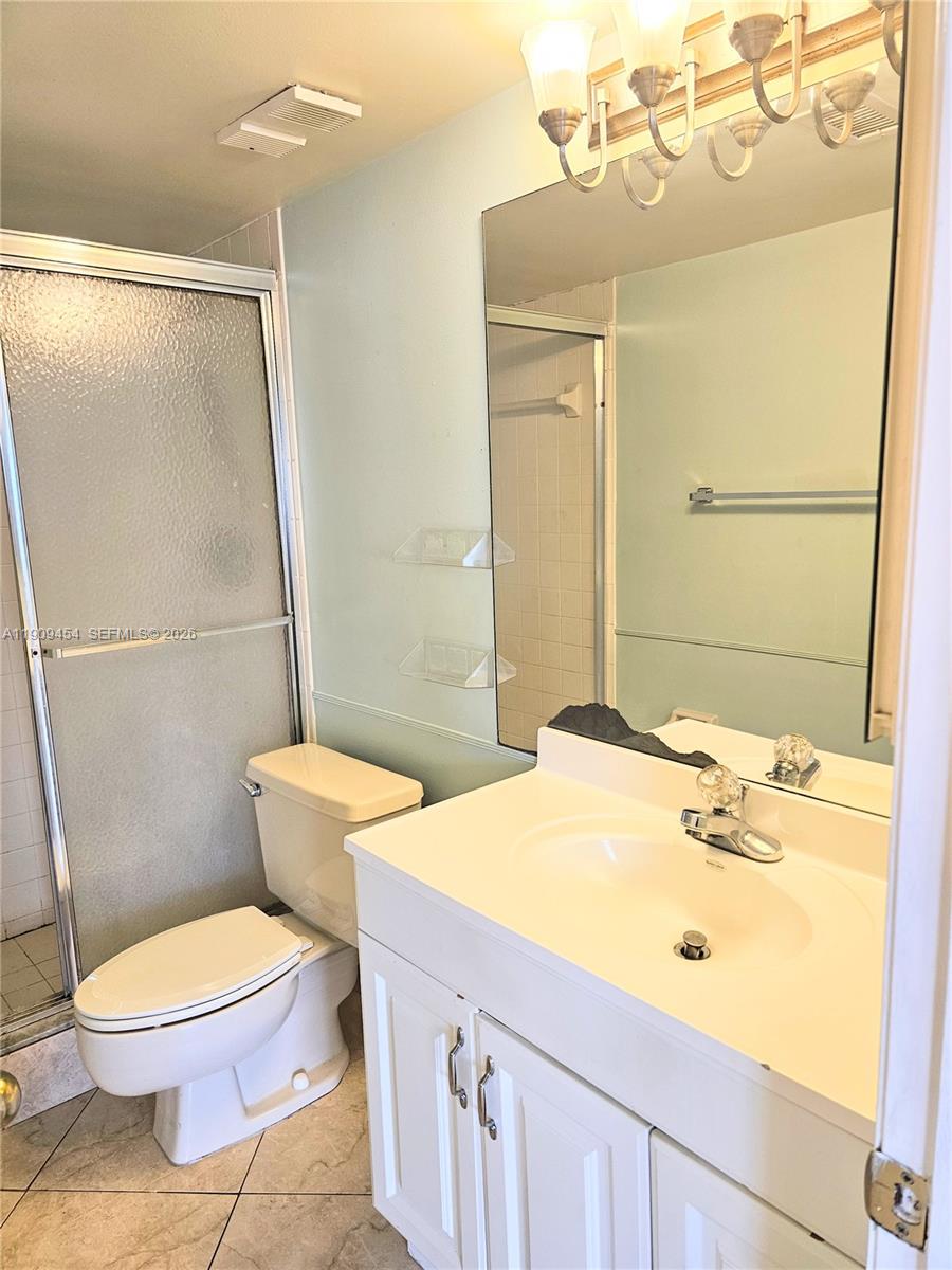 Lake Emerald Condominiums - Residential