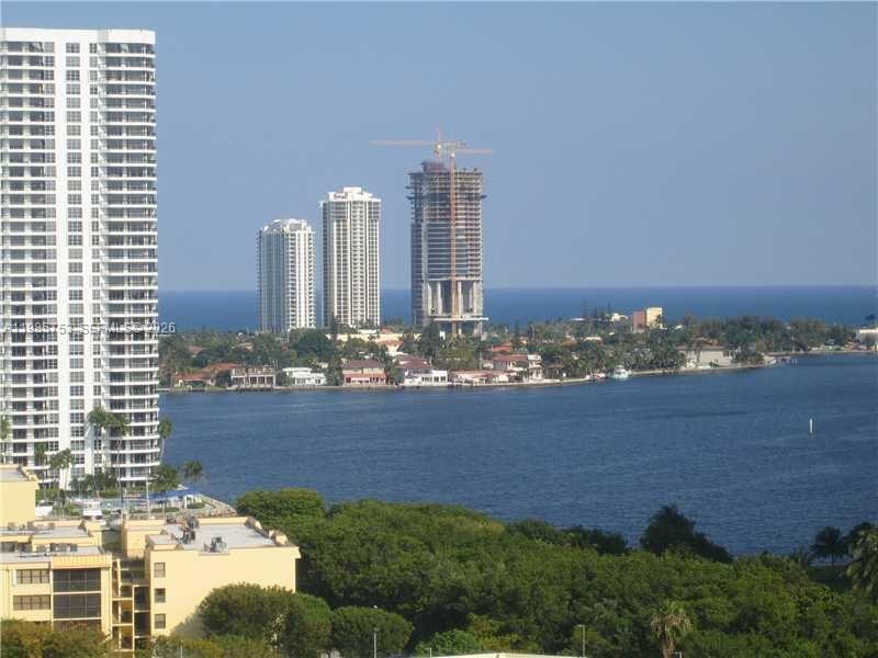 SPACIOUS SPLIT 2 BEDROOMS & 2 BATHS UNIT WITH STUNNING PANORAMIC VIEWS TO OCEAN, BAY, INTRACOASTAL AND GOLF COURSE. EUROPEAN STYLE KITCHEN WITH GRANITE COUNTER TOPS & STAINLESS STEEL APPLIANCES. WASHER & DRYER INSIDE THE UNIT. AMENITIES INCLUDE HEATED POOLS, JACUZZI, FITNESS CENTER, SAUNA & STEAM ROOMS, VOLLEYBALL COURT ON THE SAND, BUSINESS & COMMUNITY CENTER, GROCERY/CAFE STORE. 24 HRS SECURITY & VALET PARKING. WALKING DISTANCE TO AVENTURA MALL, TURNBERRY GOLF COURSE, FOUNDERS PARK, RESTAURANTS, SHOPS, 5 MINUTES TO THE BEACH. AVENTURA WATERWAYS SCHOOL!