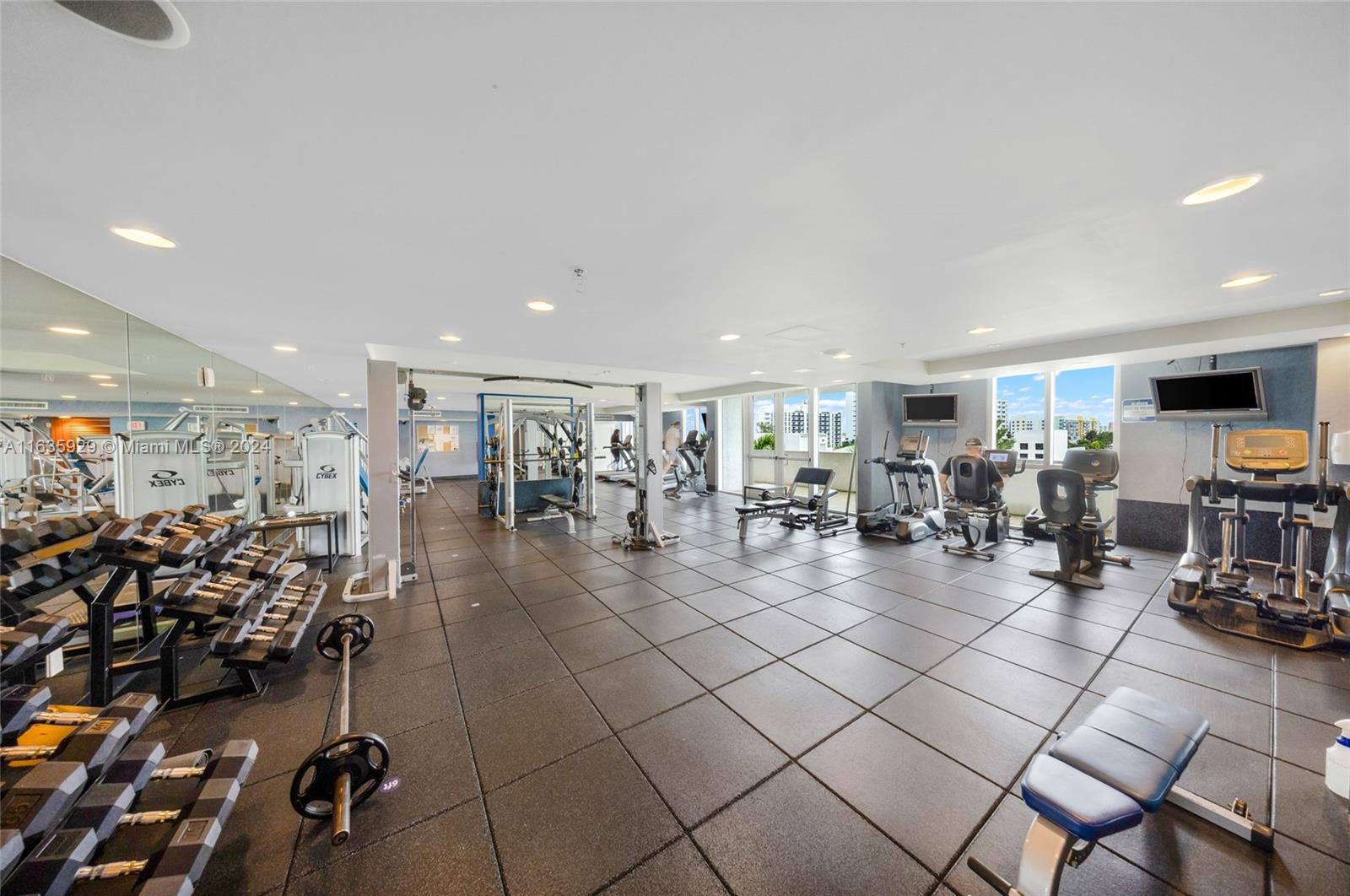360 CONDO B - Residential