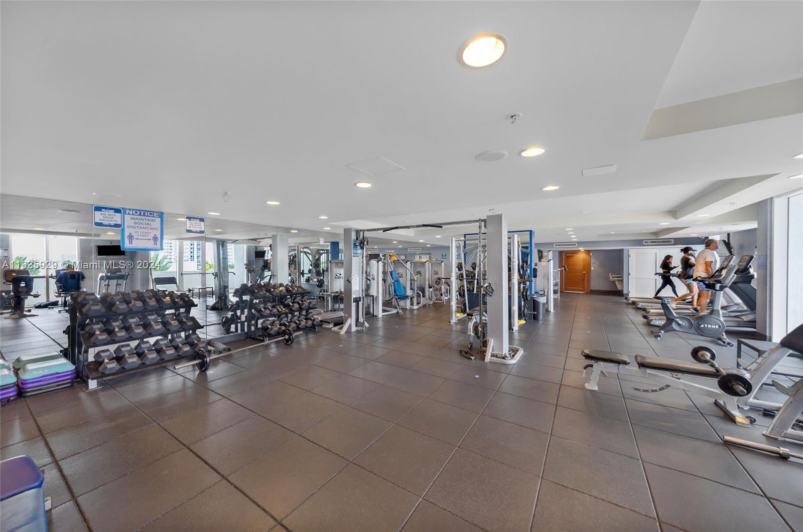 360 CONDO B - Residential