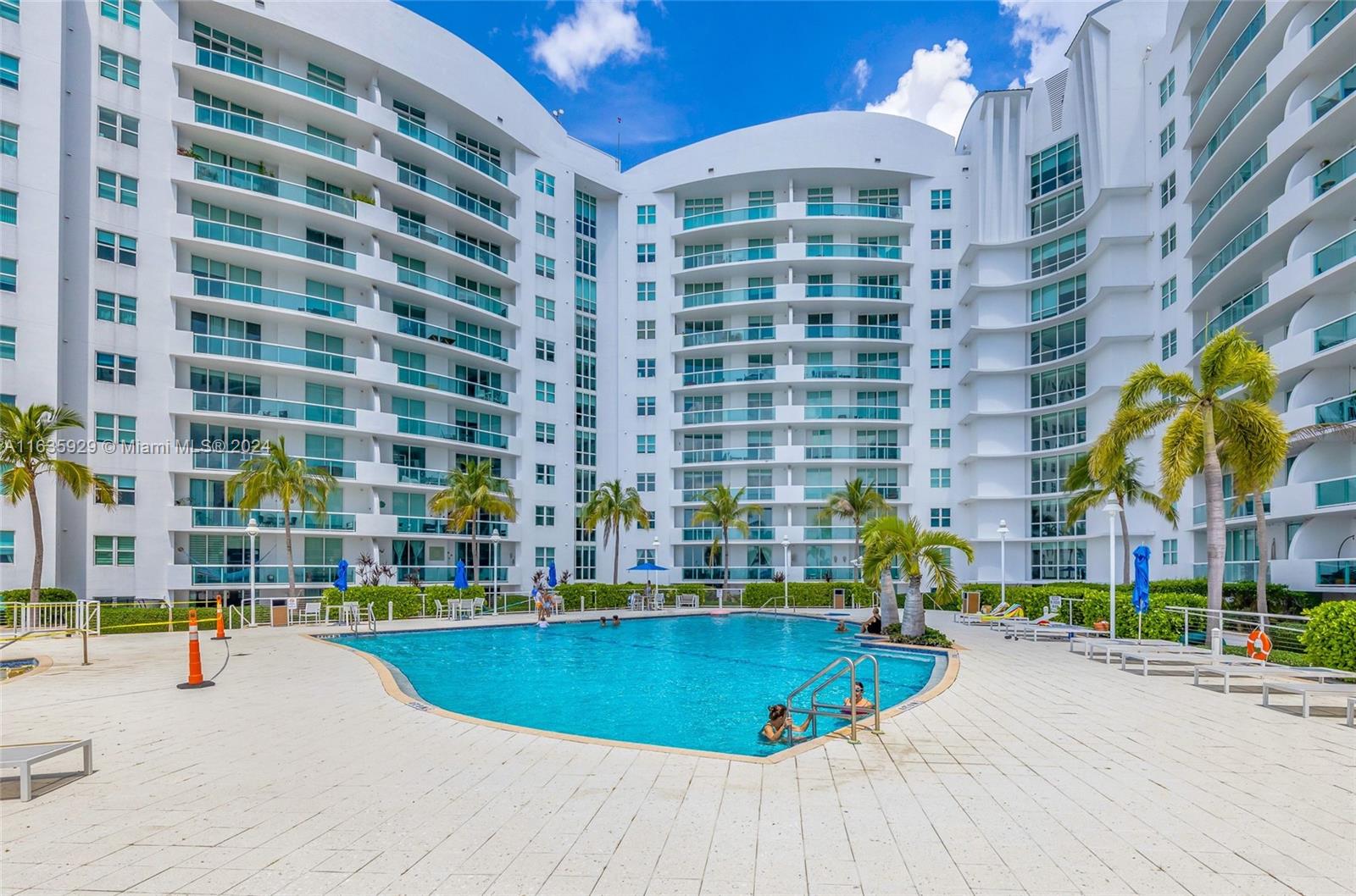 360 CONDO B - Residential
