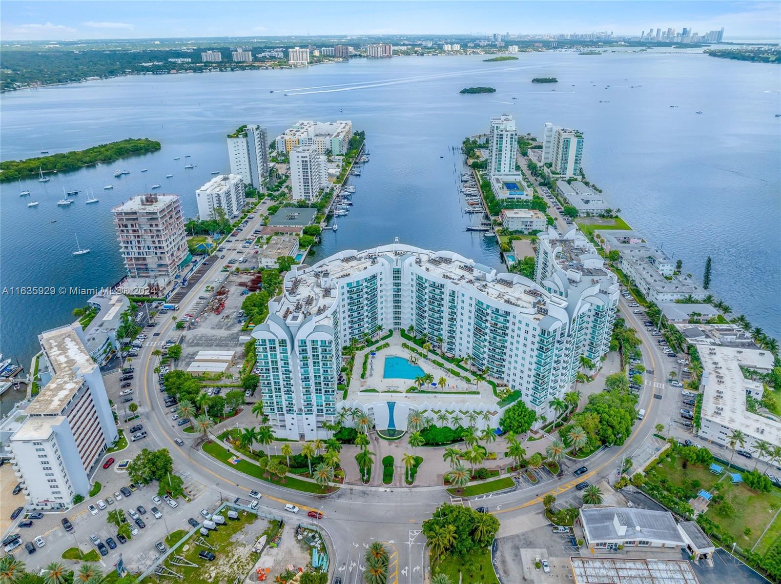 360 CONDO B - Residential