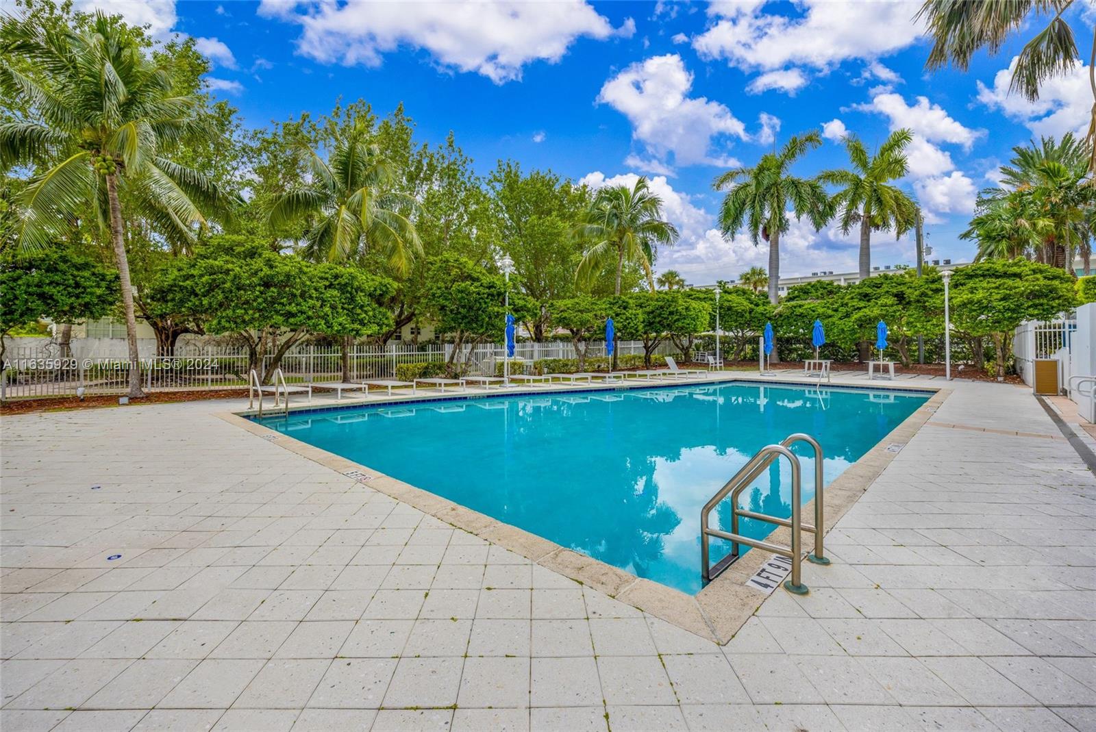 360 CONDO B - Residential