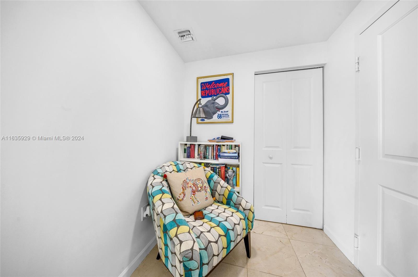 360 CONDO B - Residential