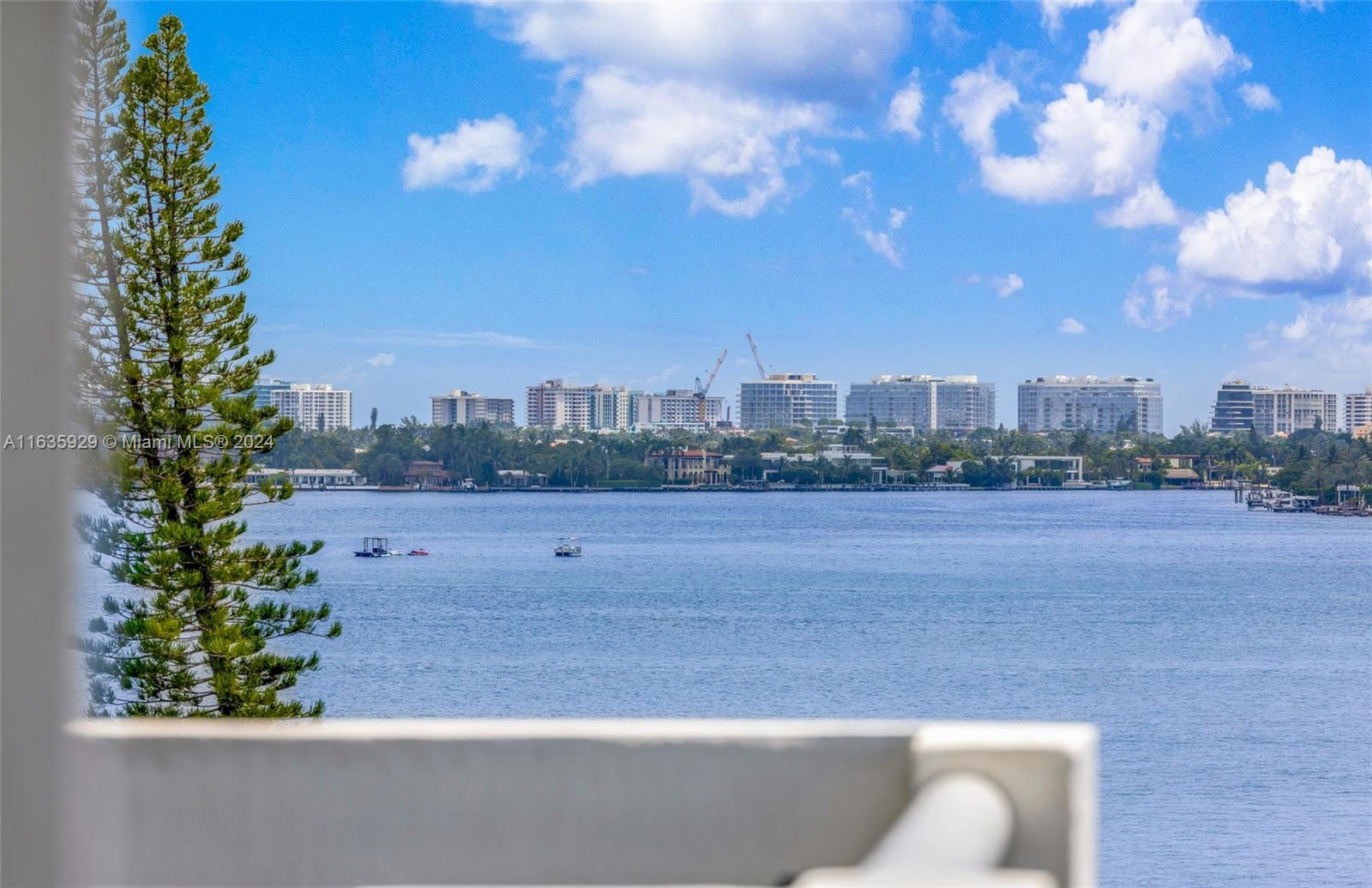 360 CONDO B - Residential