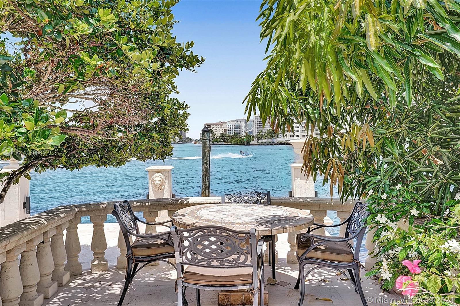 SEA ISLAND - Residential