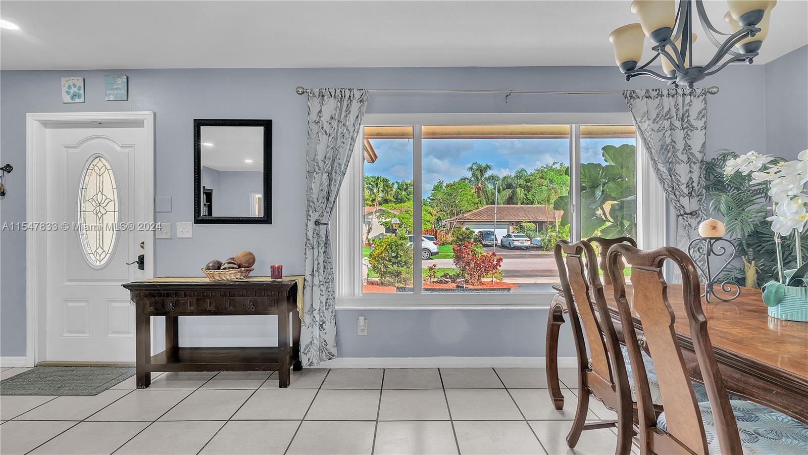 FLAMINGO GARDENS-BLACK OL - Residential