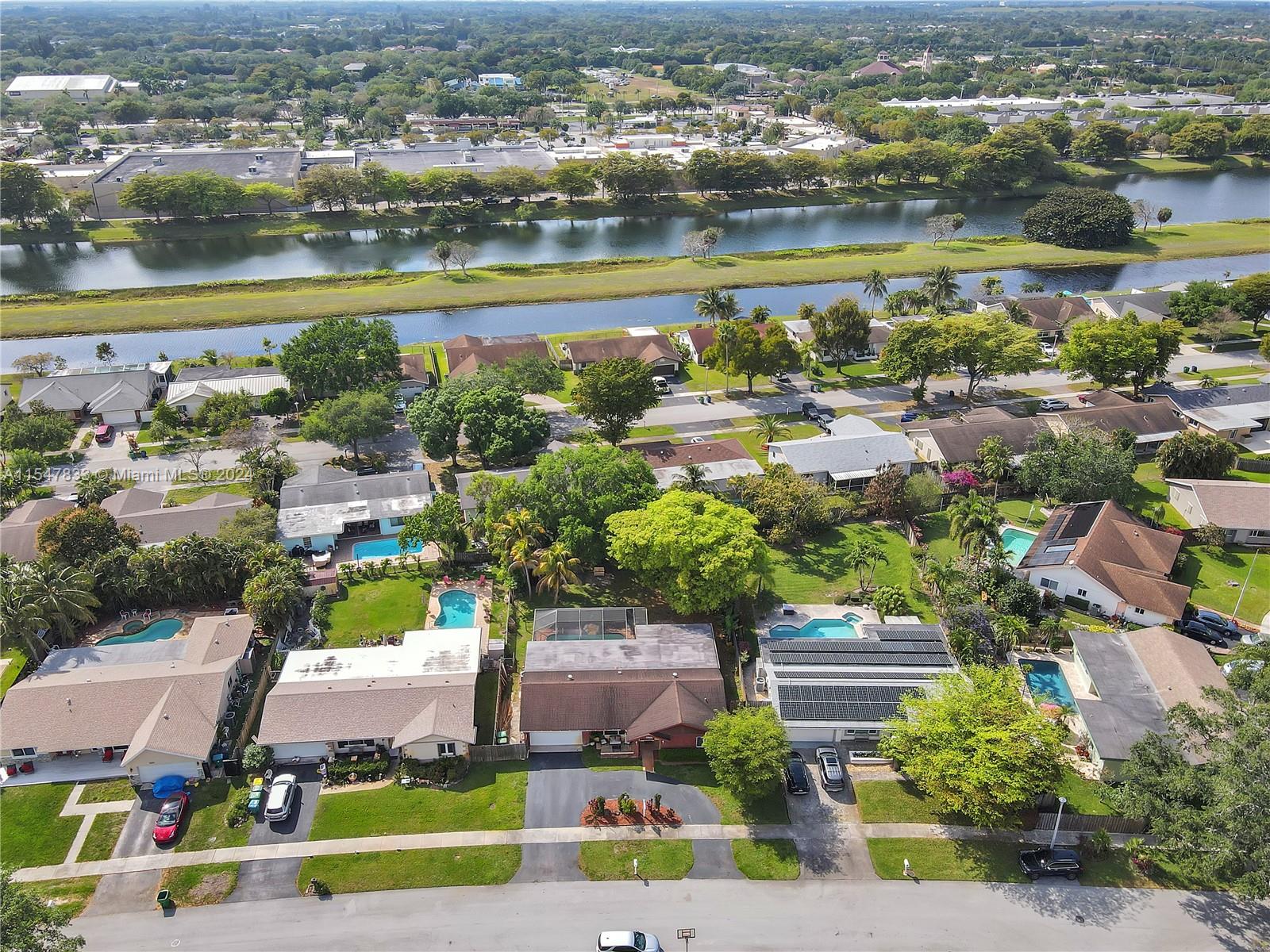 FLAMINGO GARDENS-BLACK OL - Residential