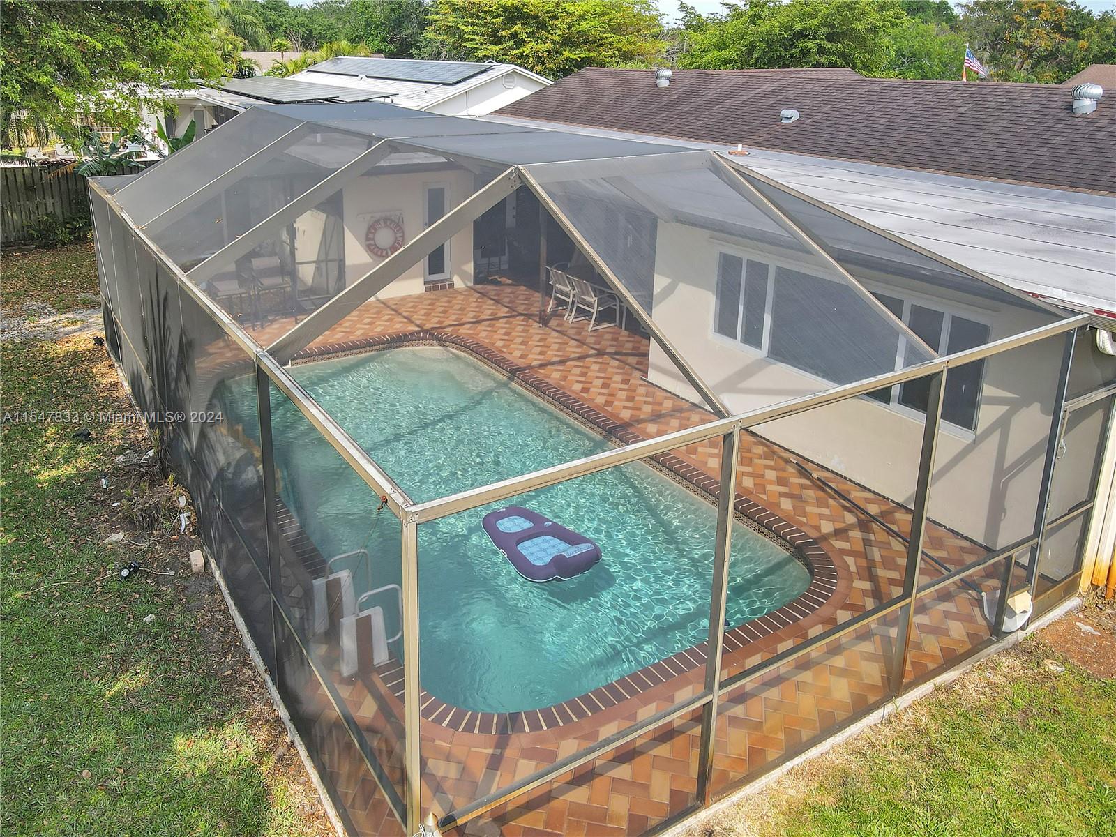 FLAMINGO GARDENS-BLACK OL - Residential