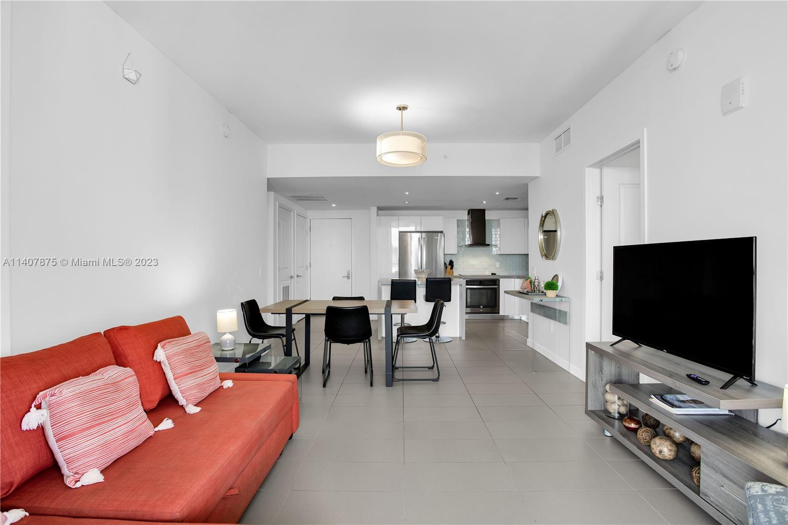 CANVAS CONDO - Residential