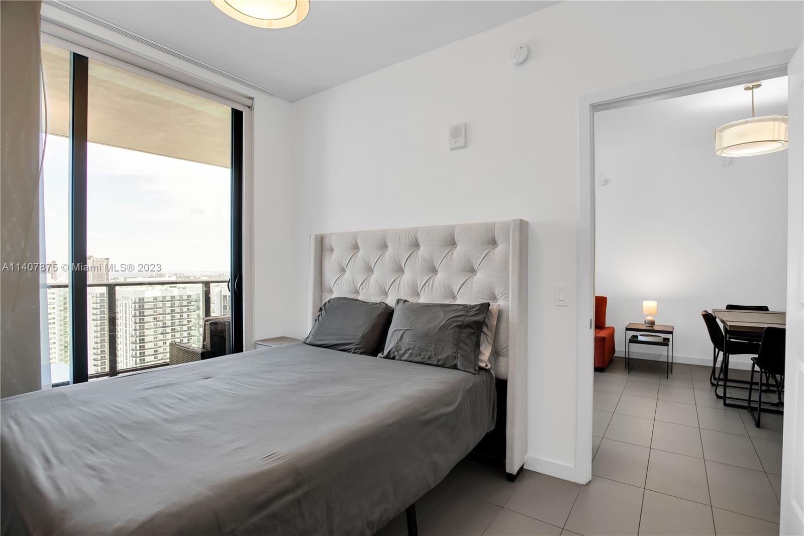 CANVAS CONDO - Residential