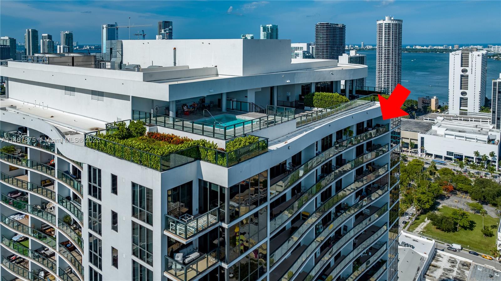 CANVAS CONDO - Residential