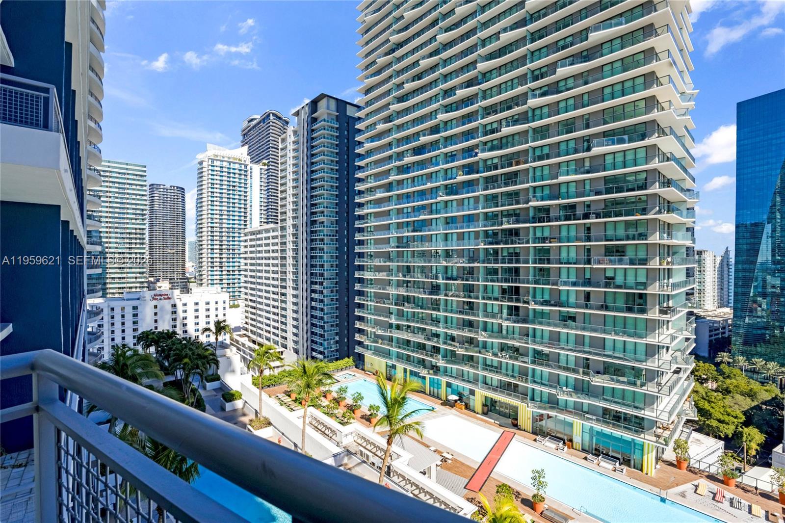 INFINITY AT BRICKELL COND - Residential