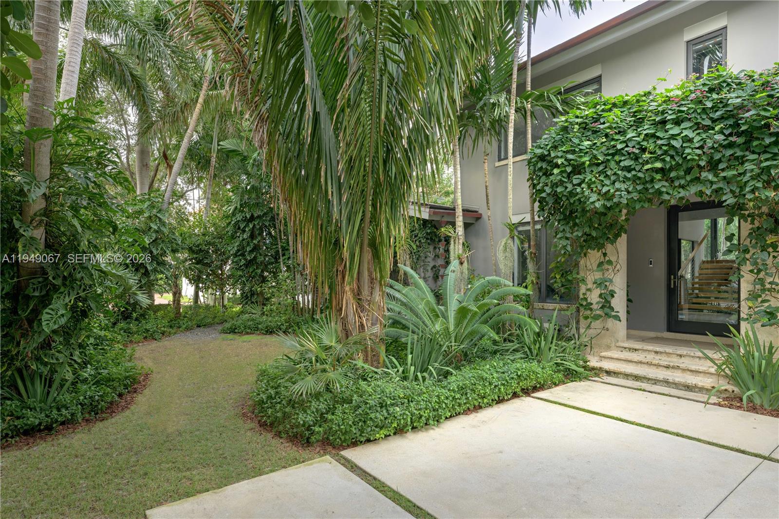 SUNRISE HARBOUR REV PL - Residential