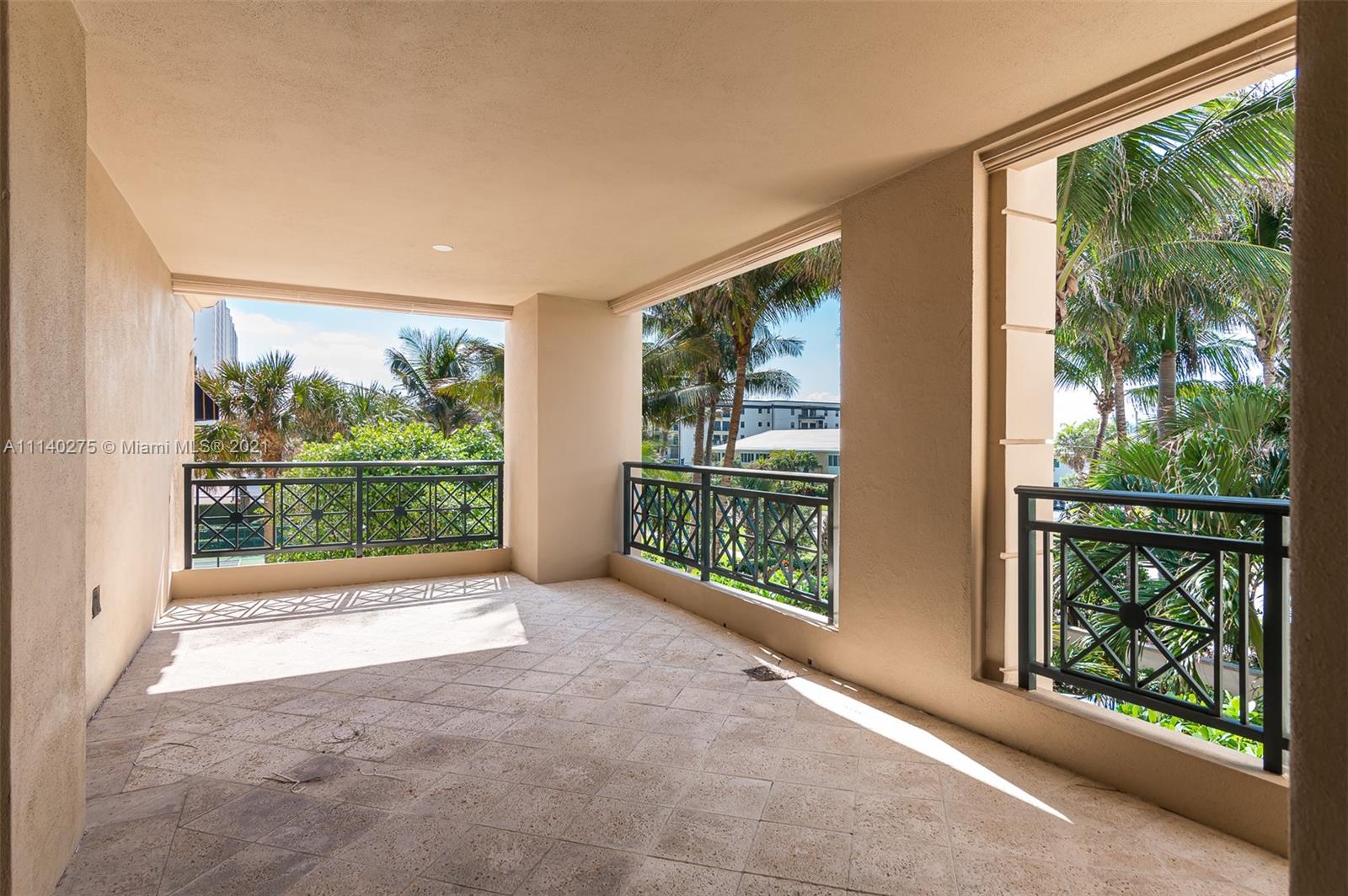LUXURIA CONDO - Residential