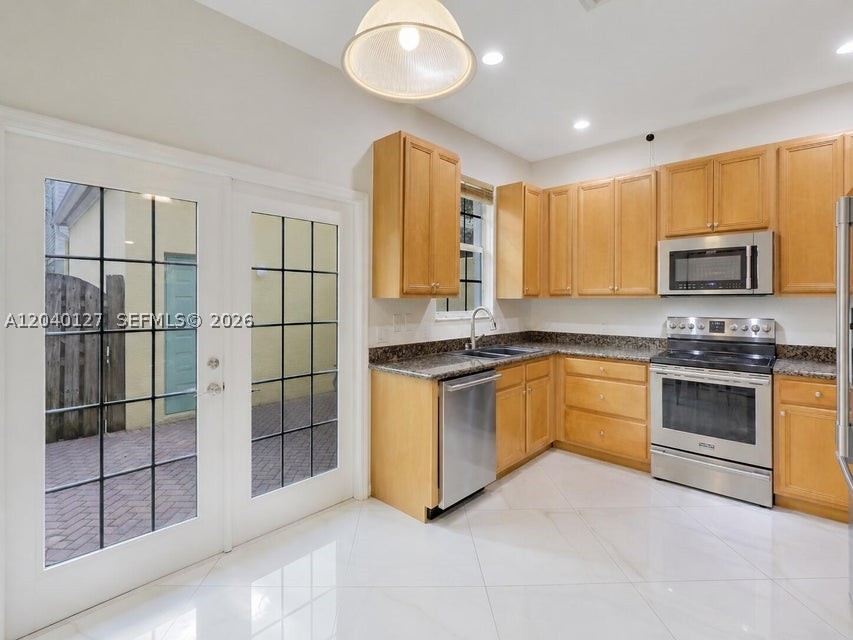 SANDPIPER COVE AT BOTANIC - Residential