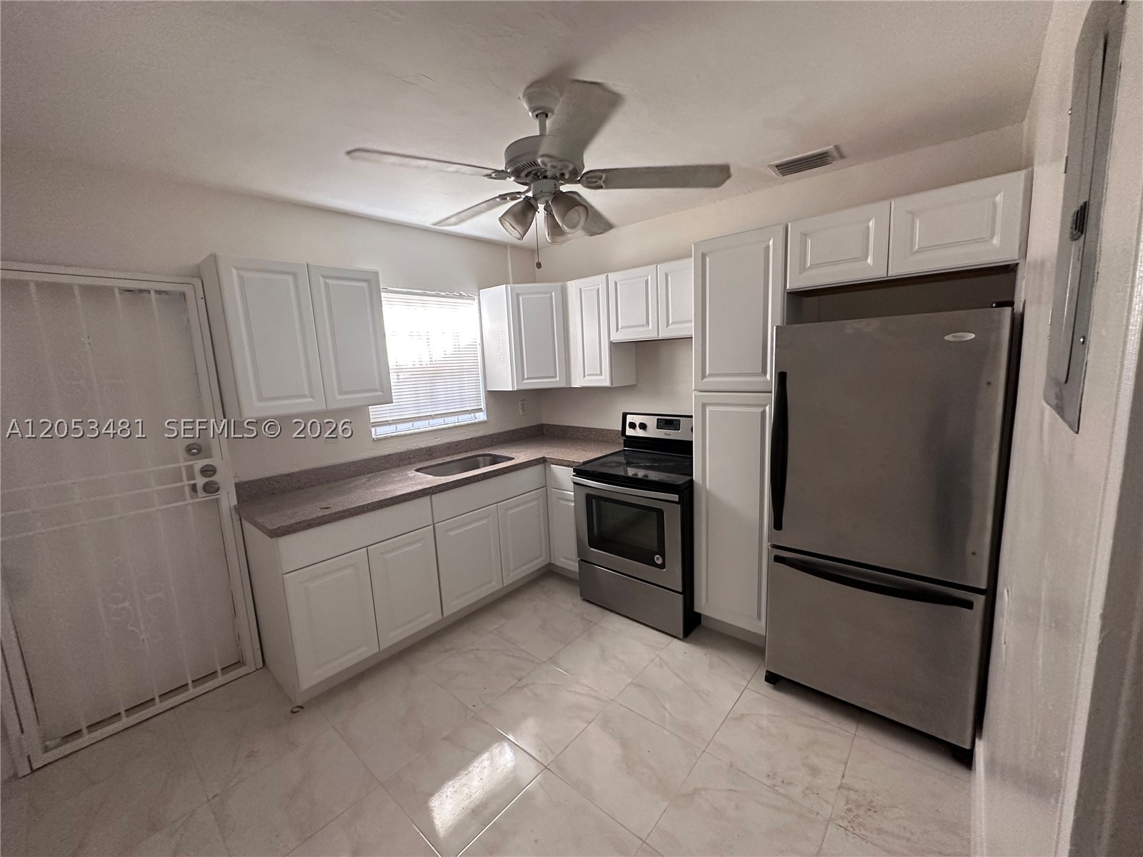 PALM PARK AMD - Residential Lease