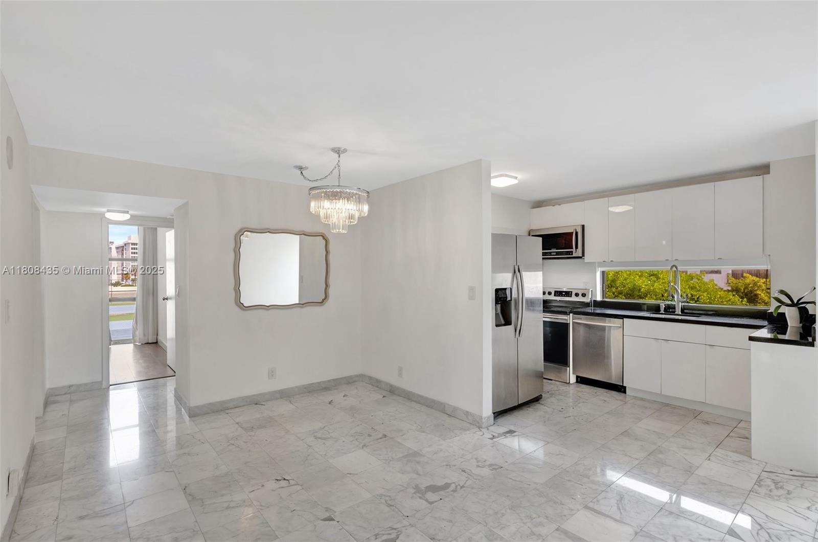 PLAZA OF AMERICAS CONDO P - Residential