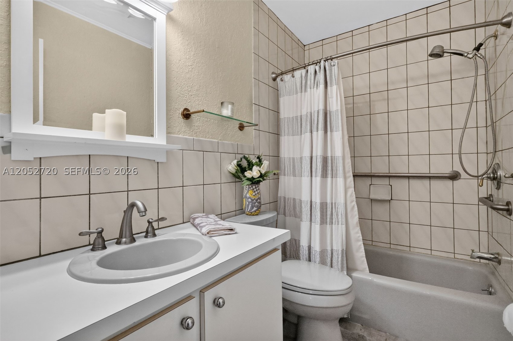DRIFTWOOD PLAZA NO 3 - Residential