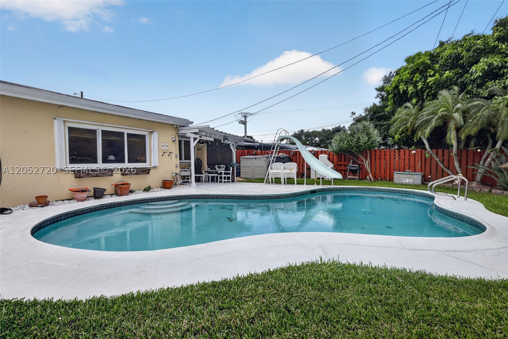 DRIFTWOOD PLAZA NO 3 - Residential