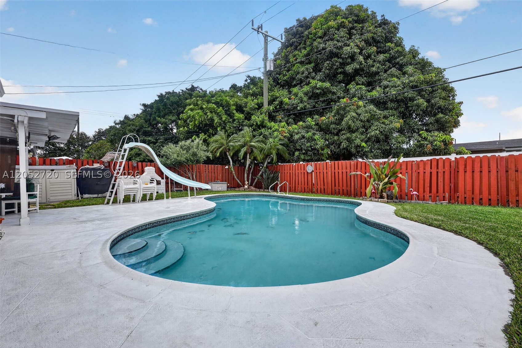 DRIFTWOOD PLAZA NO 3 - Residential