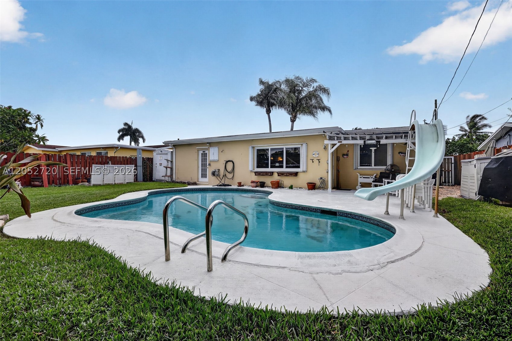 DRIFTWOOD PLAZA NO 3 - Residential