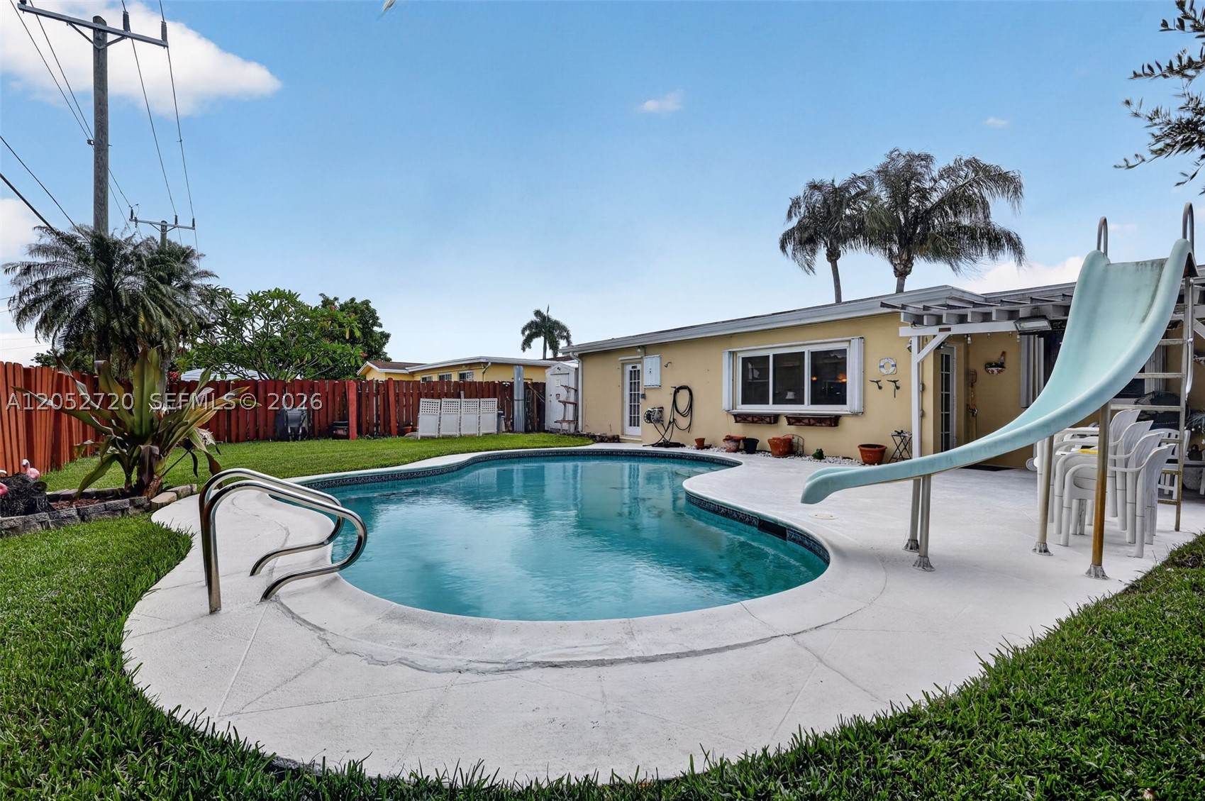 DRIFTWOOD PLAZA NO 3 - Residential