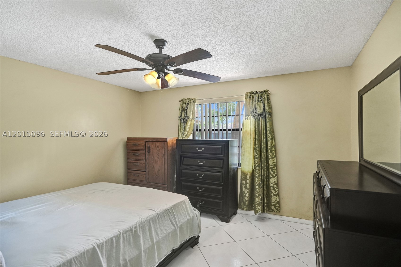 LAKES OF CARRIAGE HILLS - Residential