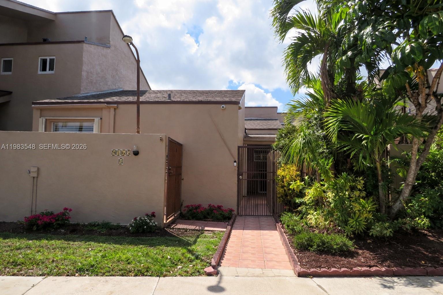 OAKVIEW CONDO NO 1 - Residential Lease