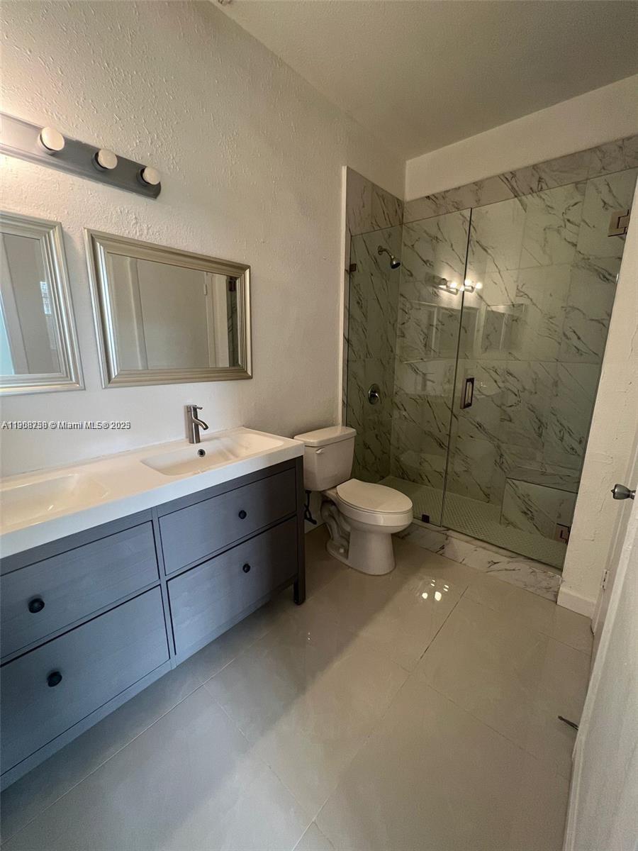 REFLECTIONS AT PEMBROKE P - Residential Lease