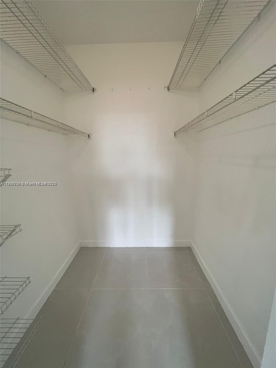 REFLECTIONS AT PEMBROKE P - Residential Lease