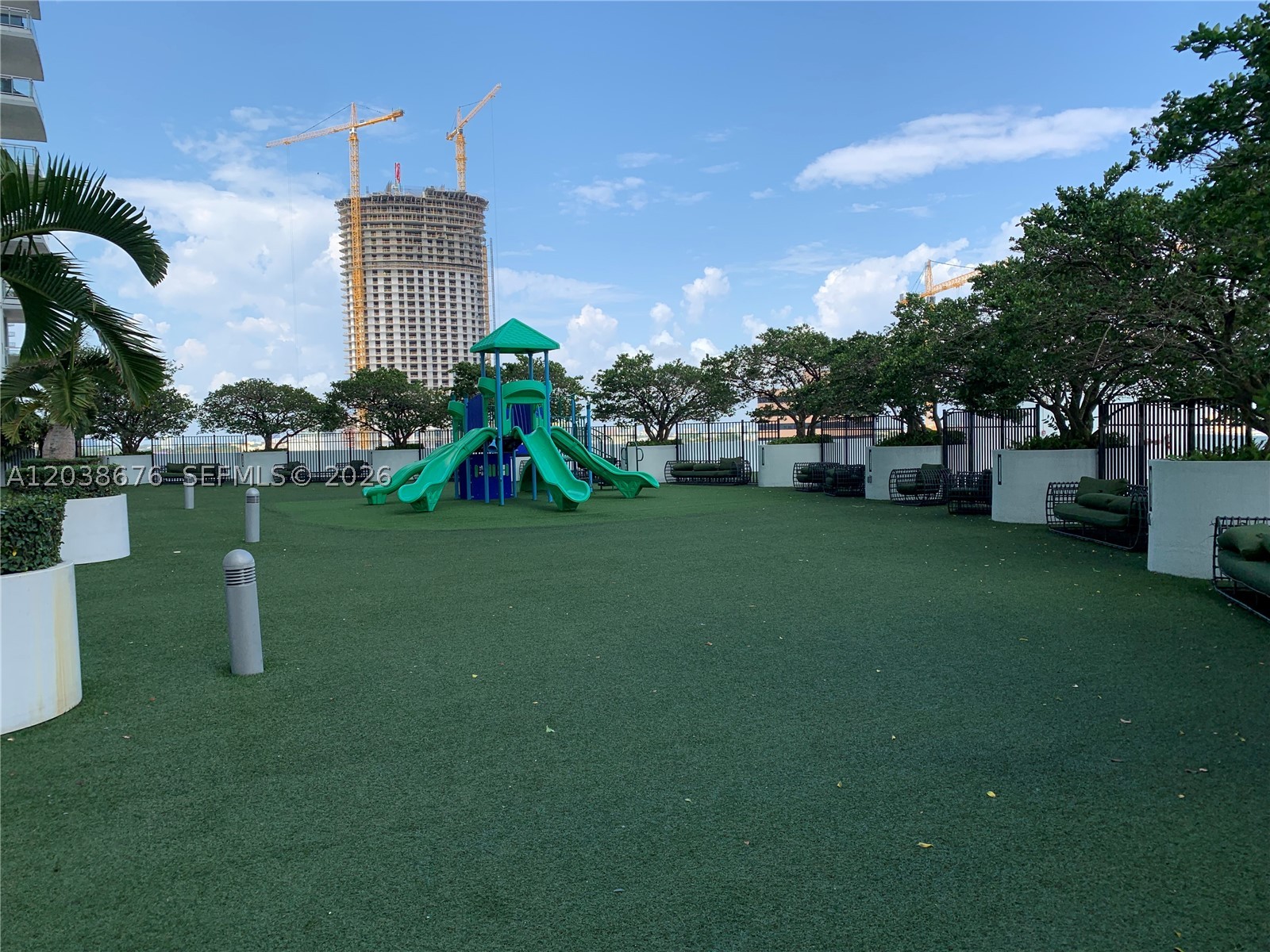 IVY CONDO - Residential Lease