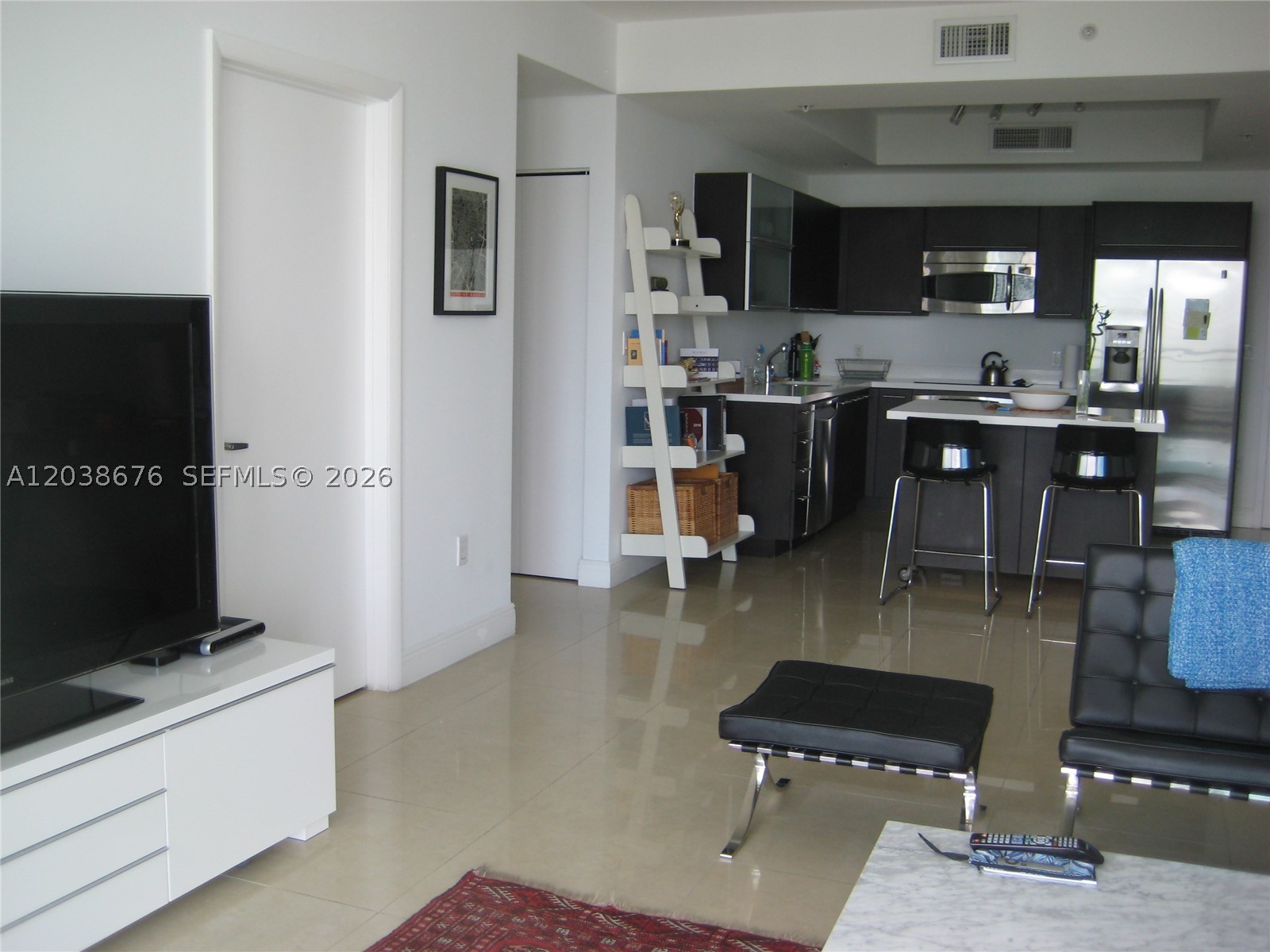 IVY CONDO - Residential Lease