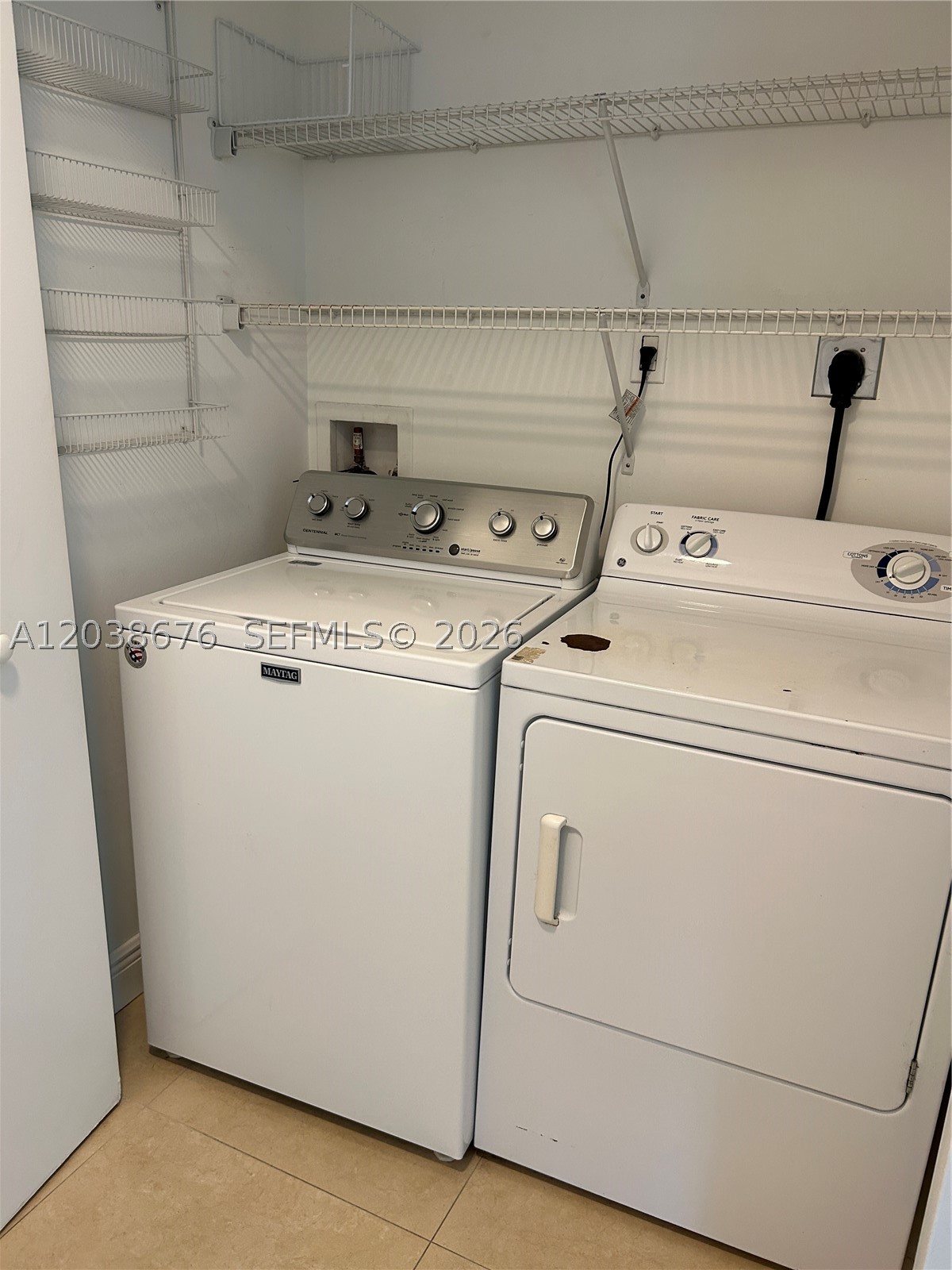 IVY CONDO - Residential Lease