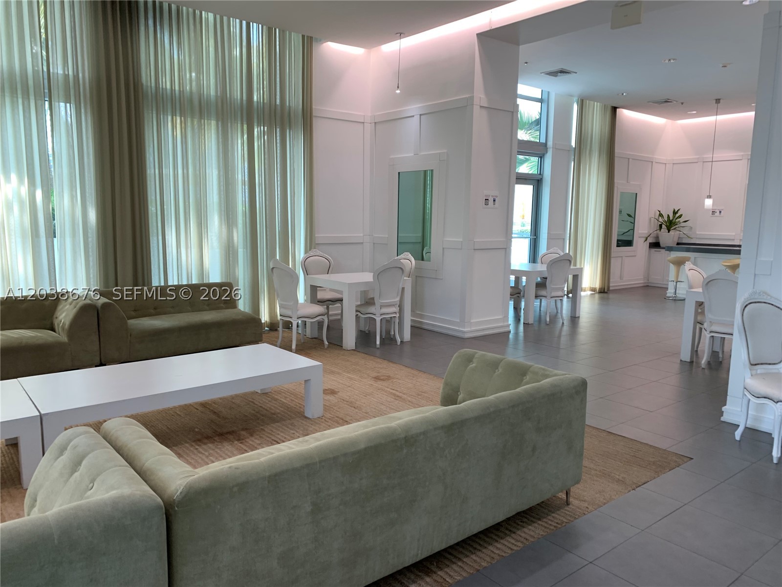 IVY CONDO - Residential Lease