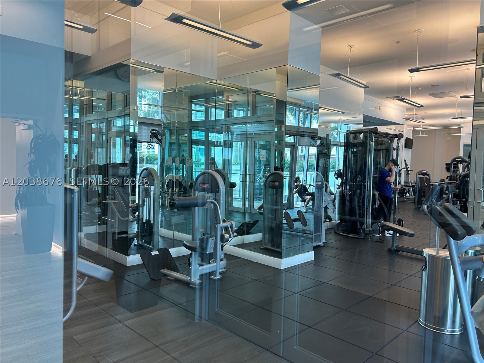 IVY CONDO - Residential Lease