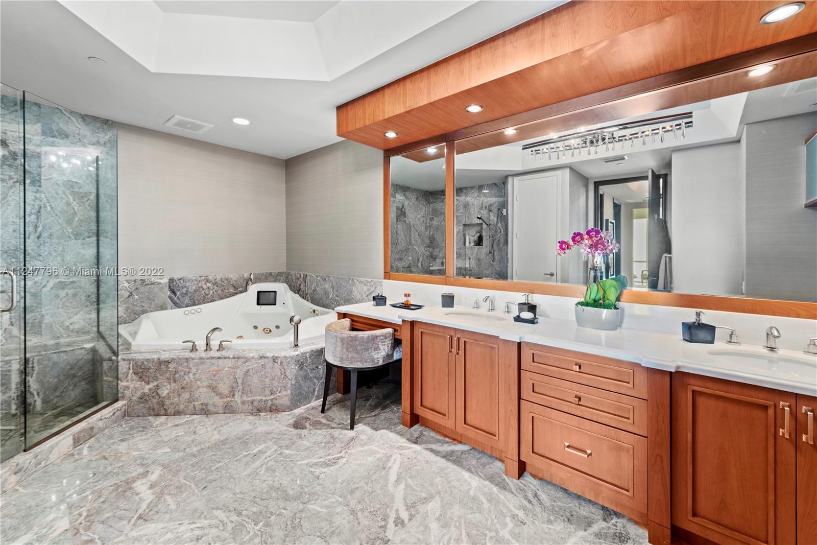 TURNBERRY OCEAN COLONY NO - Residential
