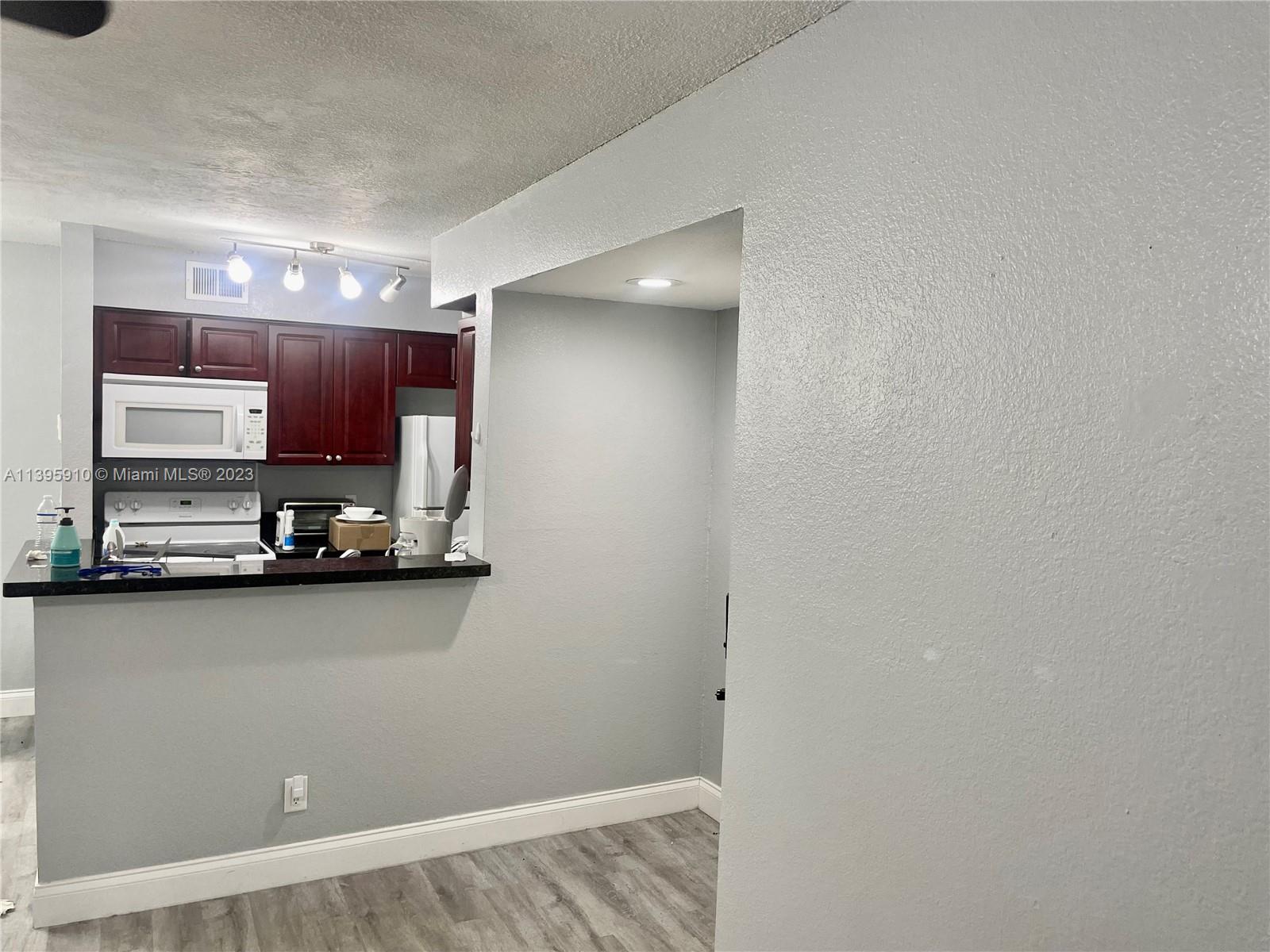 SUNDANCE AT DAVIE CONDO - Residential Lease