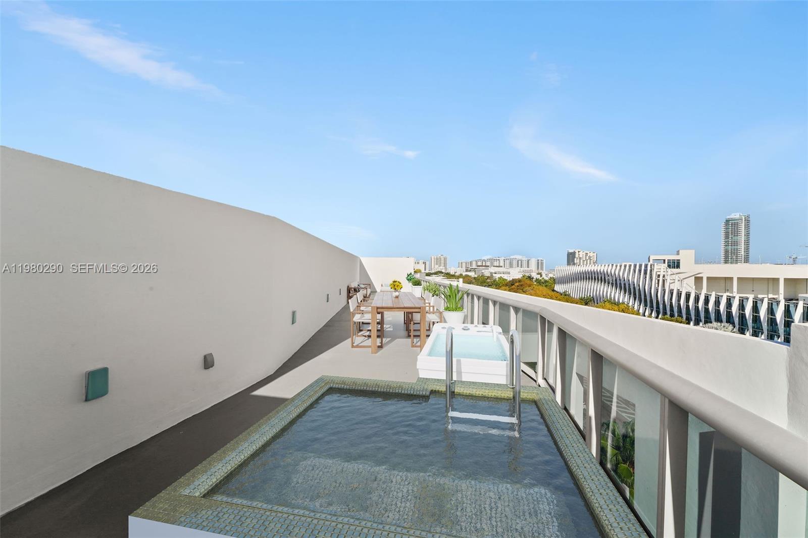 THE MERIDIAN CONDO - Residential