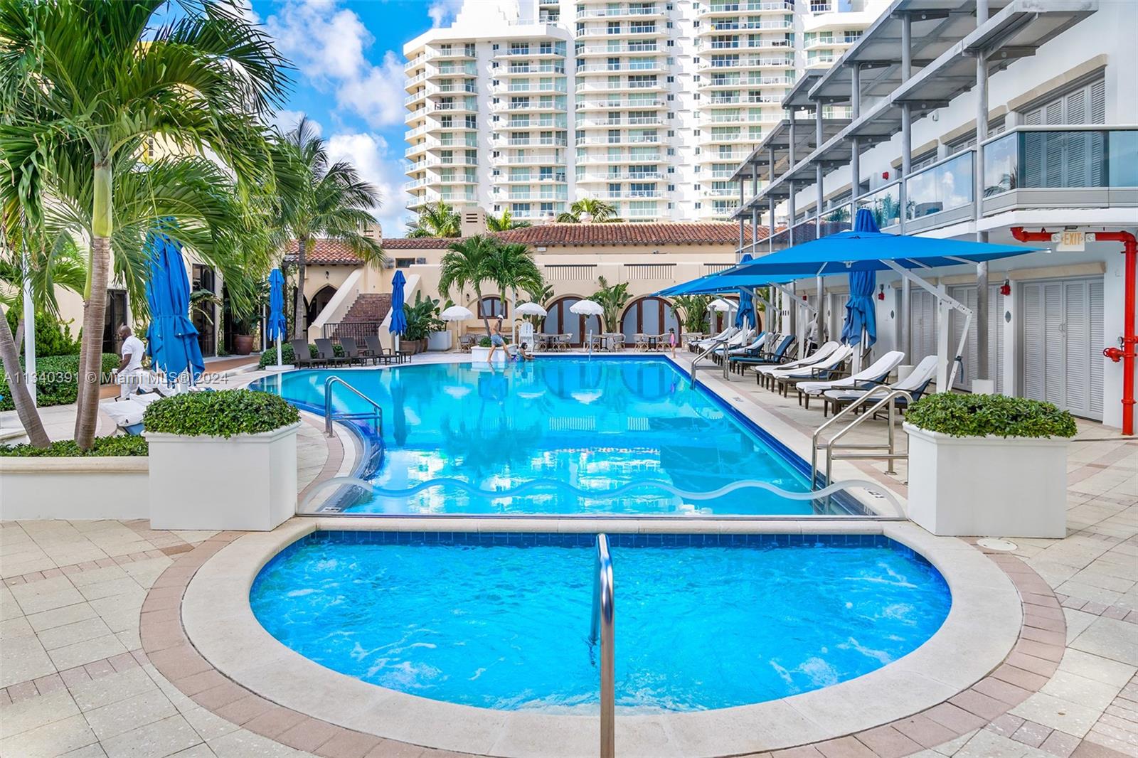 THE RESIDENCES AT THE BAT - Residential