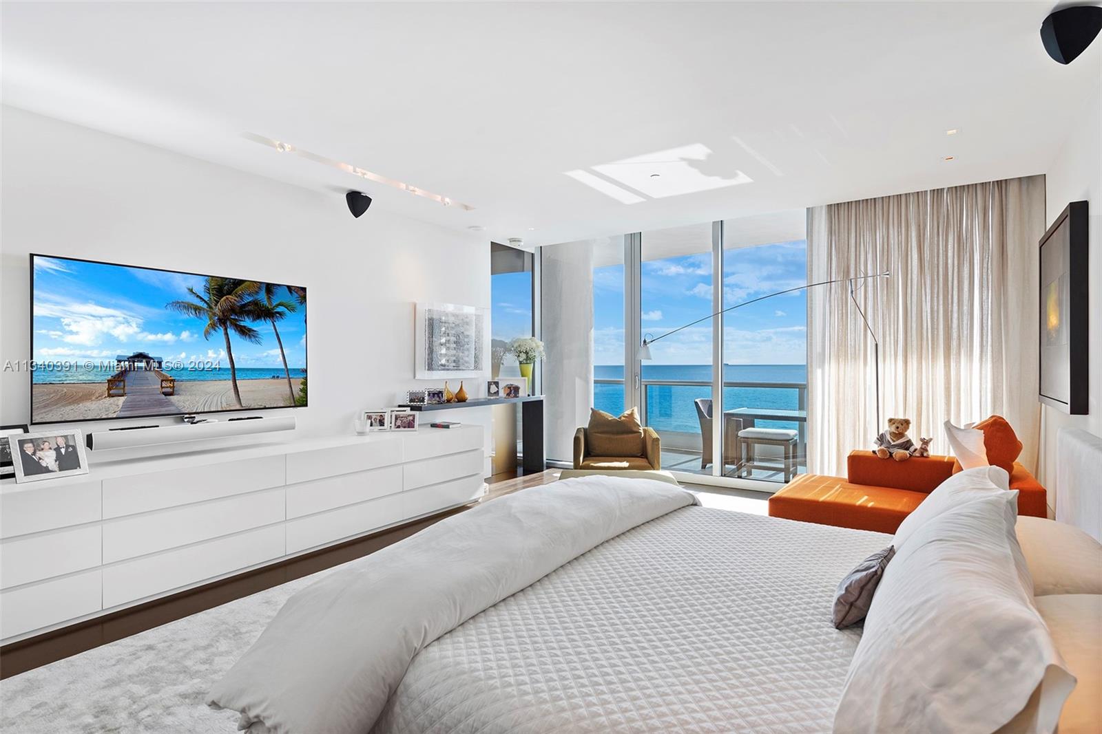 THE RESIDENCES AT THE BAT - Residential