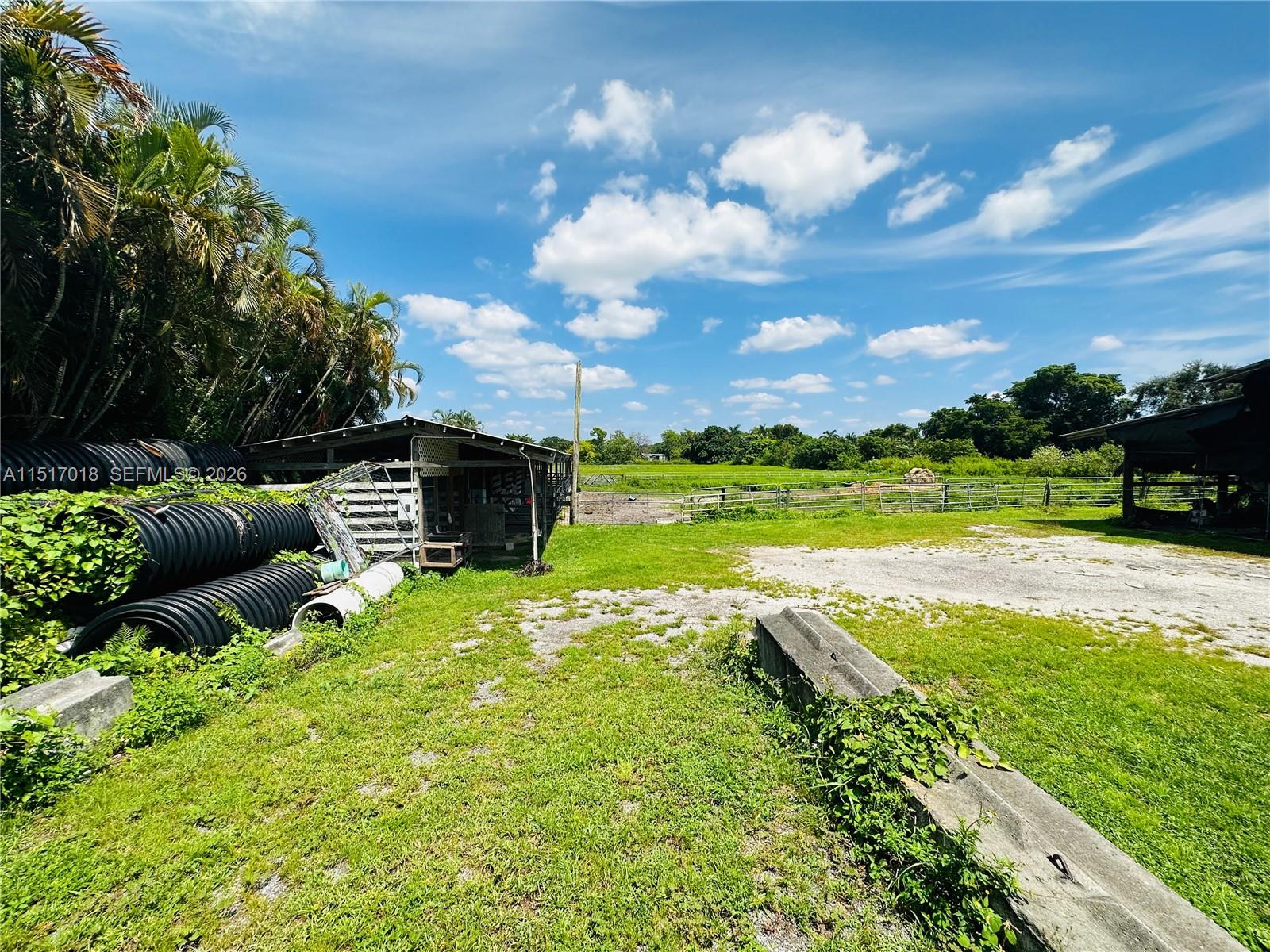 CHAMBERS LAND CO SUB SE1/ - Residential
