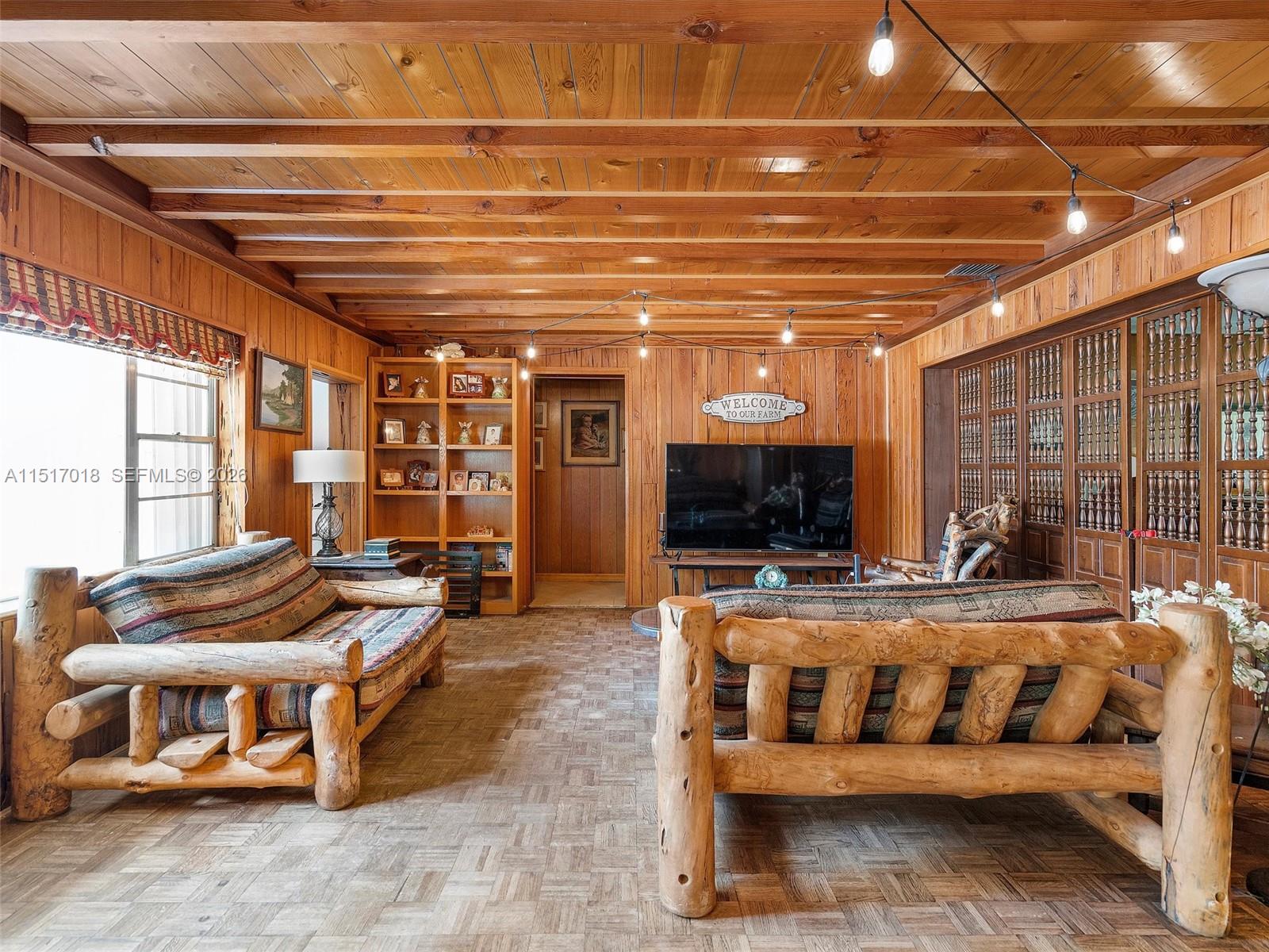 CHAMBERS LAND CO SUB SE1/ - Residential