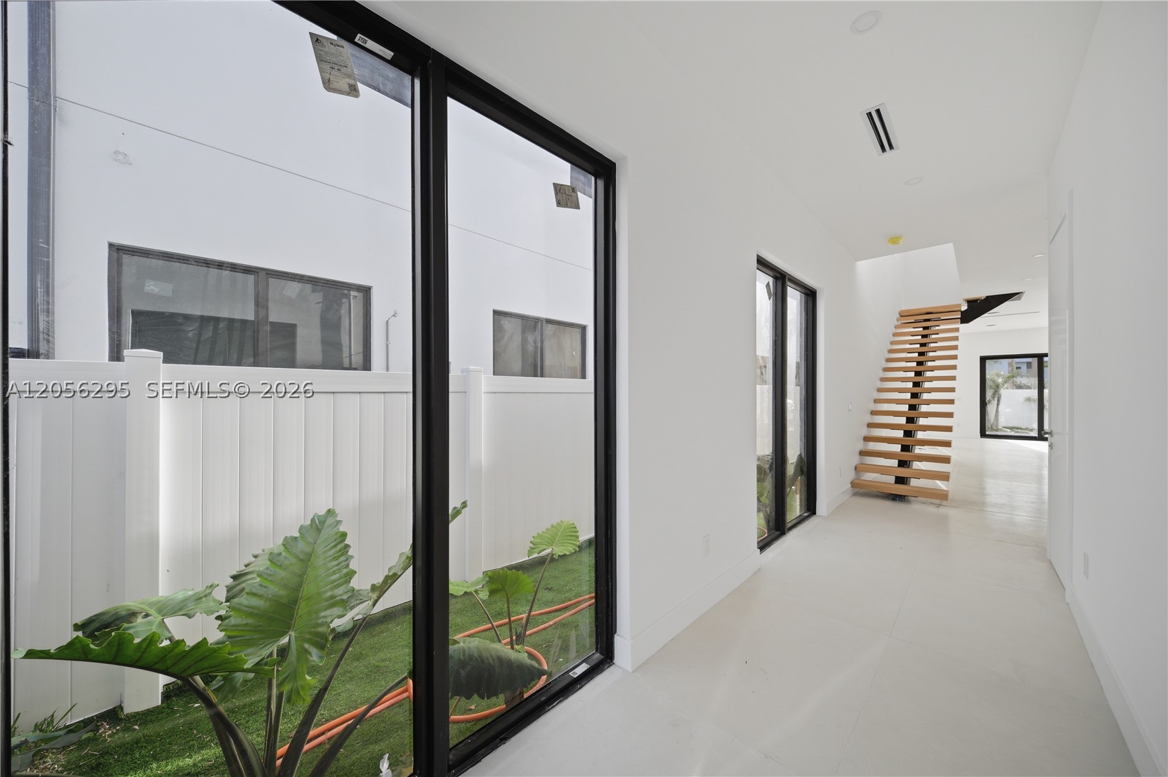 BEVERLY HEIGHTS - Residential