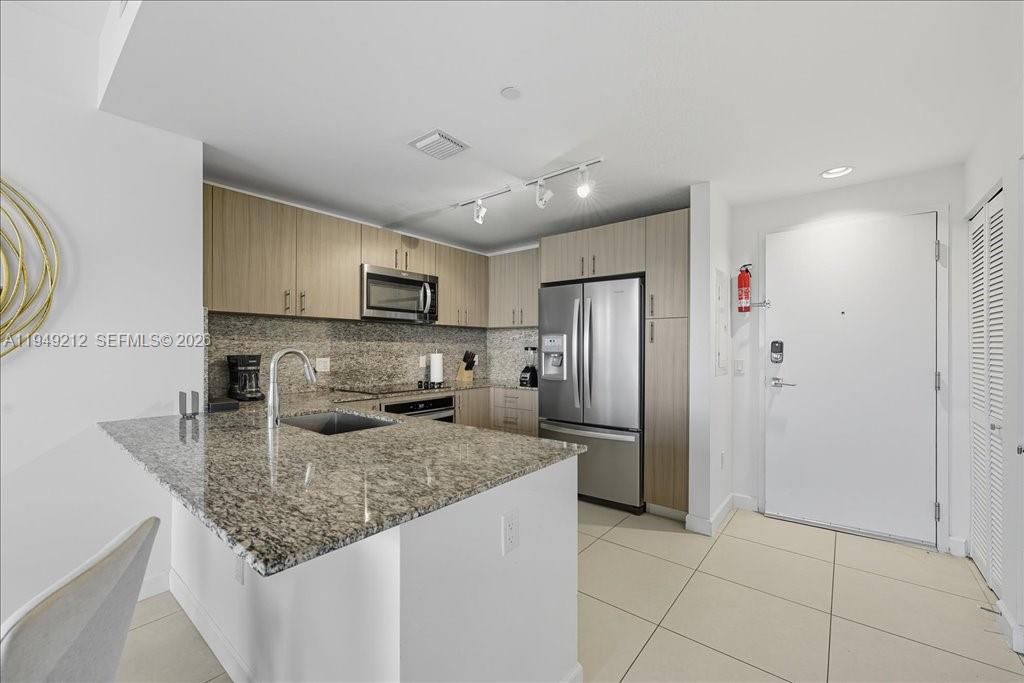 5350 PARK CONDO - Residential Lease